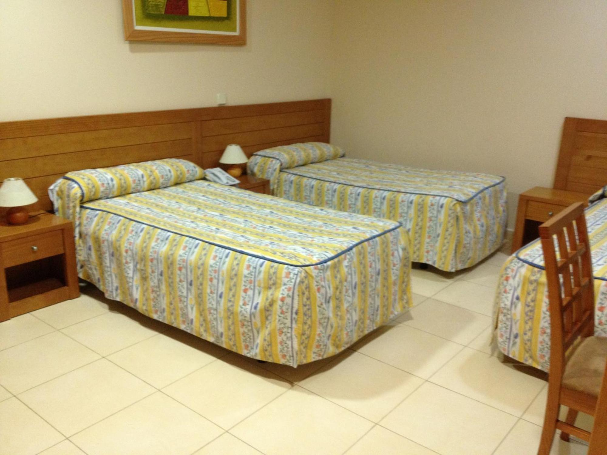 Hostal Aeropuerto Madrid Luaran gambar