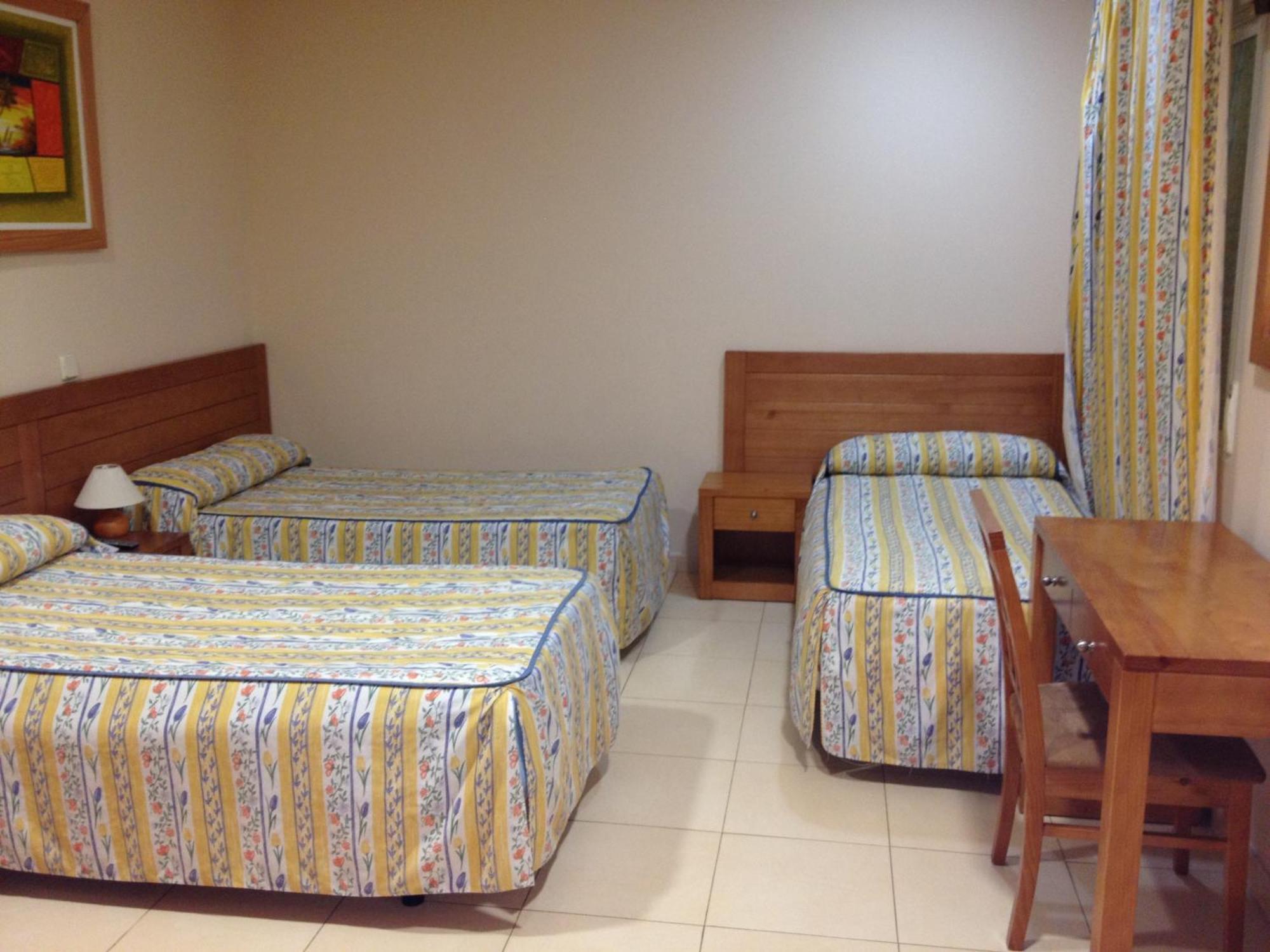 Hostal Aeropuerto Madrid Luaran gambar